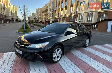 Седан Toyota Camry 2014 в Киеве