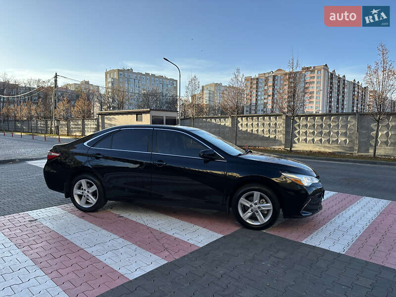 Седан Toyota Camry 2014 в Киеве