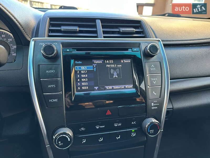 Седан Toyota Camry 2014 в Киеве