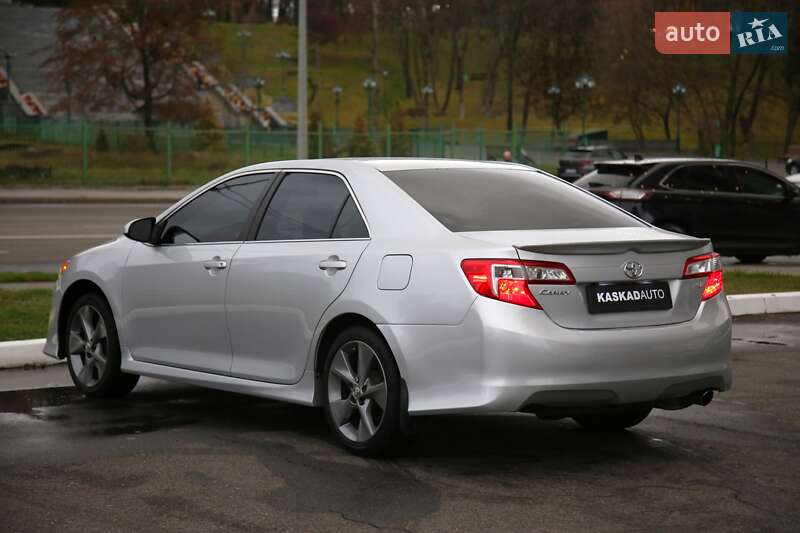 Седан Toyota Camry 2014 в Харькове фото 4 Седан Toyota Camry 2014 в Харькове