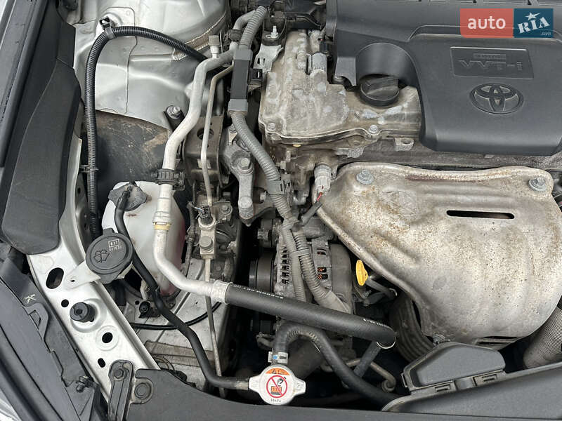 Седан Toyota Camry 2018 в Киеве