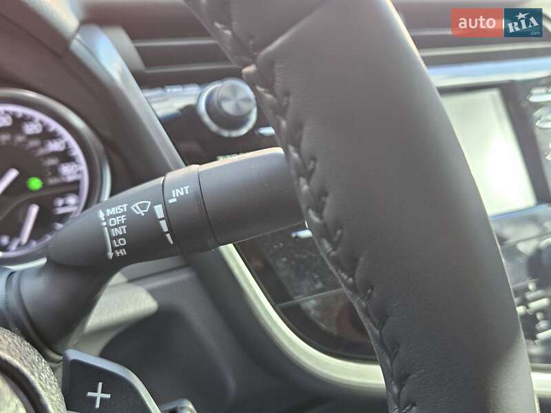 Седан Toyota Camry 2018 в Києві