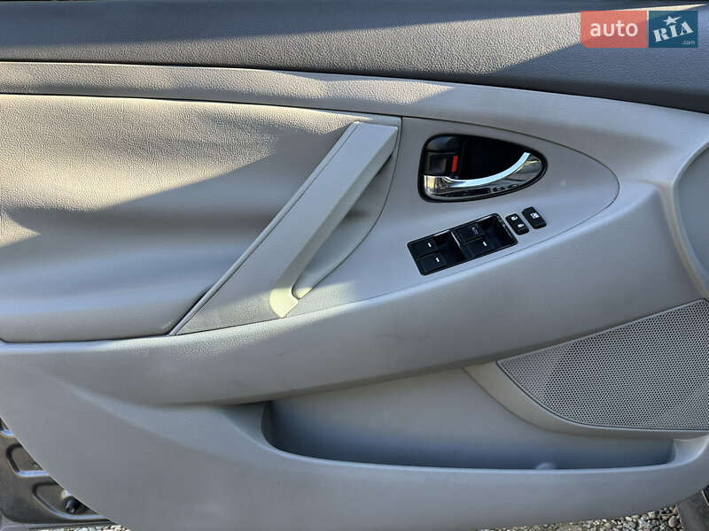 Седан Toyota Camry 2006 в Одессе фото 17 Седан Toyota Camry 2006 в Одессе