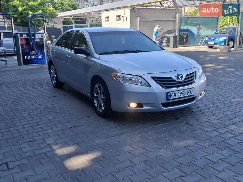 Седан Toyota Camry 2006 в Одессе