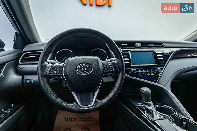 Седан Toyota Camry 2019 в Киеве фото 12 Седан Toyota Camry 2019 в Киеве