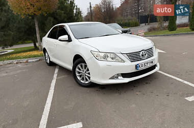 Седан Toyota Camry 2011 в Киеве