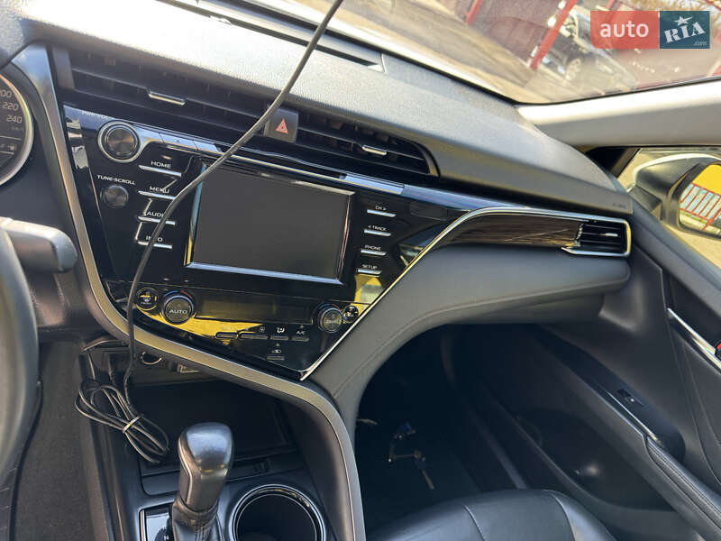 Седан Toyota Camry 2018 в Полтаве фото 13 Седан Toyota Camry 2018 в Полтаве