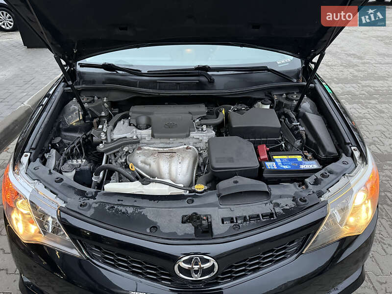 Седан Toyota Camry 2012 в Киеве фото 27 Седан Toyota Camry 2012 в Киеве