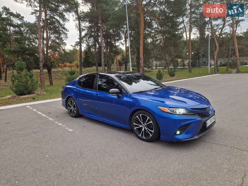 Седан Toyota Camry 2017 в Киеве фото 9 Седан Toyota Camry 2017 в Киеве