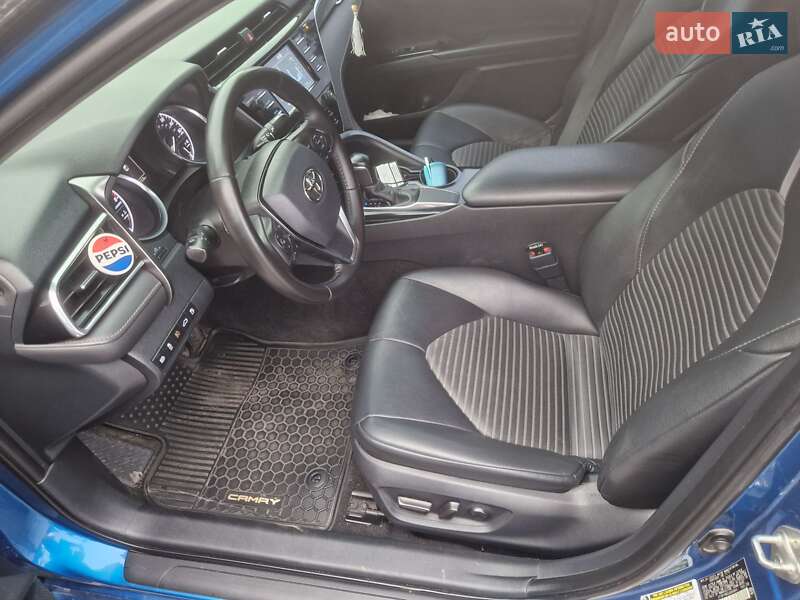 Седан Toyota Camry 2017 в Киеве фото 27 Седан Toyota Camry 2017 в Киеве