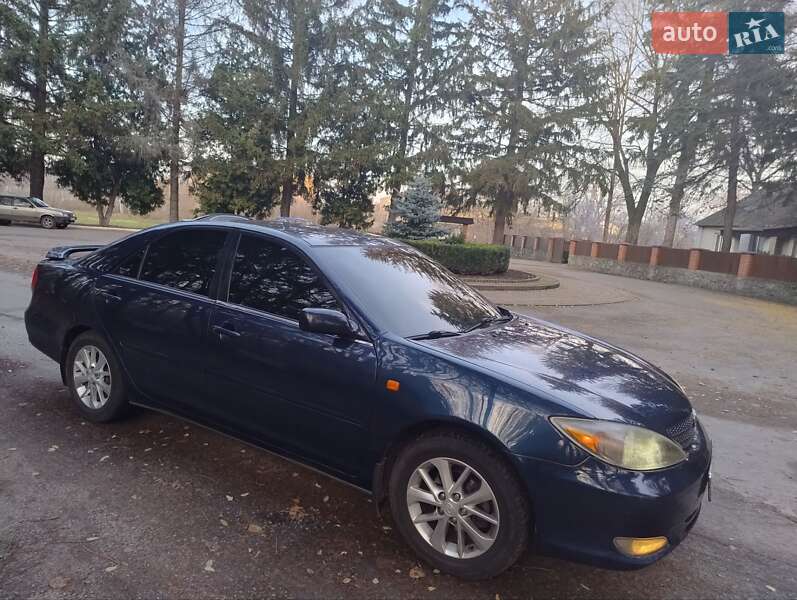 Седан Toyota Camry 2002 в Киеве