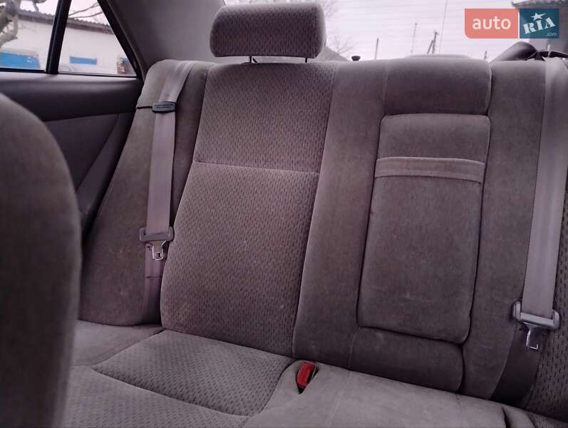 Седан Toyota Camry 2002 в Киеве