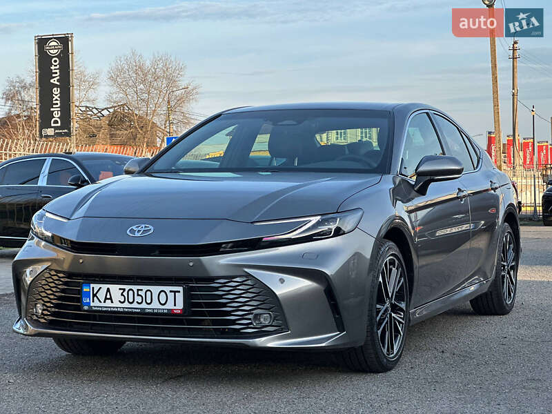 Седан Toyota Camry 2024 в Киеве фото 3 Седан Toyota Camry 2024 в Киеве