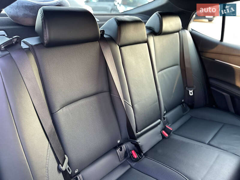 Седан Toyota Camry 2024 в Киеве фото 52 Седан Toyota Camry 2024 в Киеве