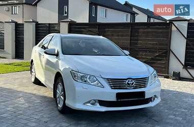 Седан Toyota Camry 2012 в Виннице