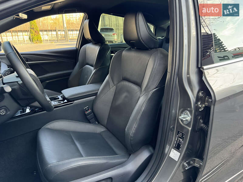 Седан Toyota Camry 2024 в Киеве фото 11 Седан Toyota Camry 2024 в Киеве