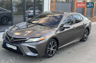 Седан Toyota Camry 2019 в Одесі