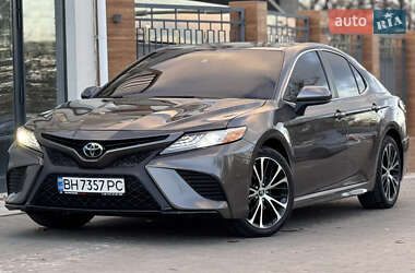 Седан Toyota Camry 2019 в Одесі