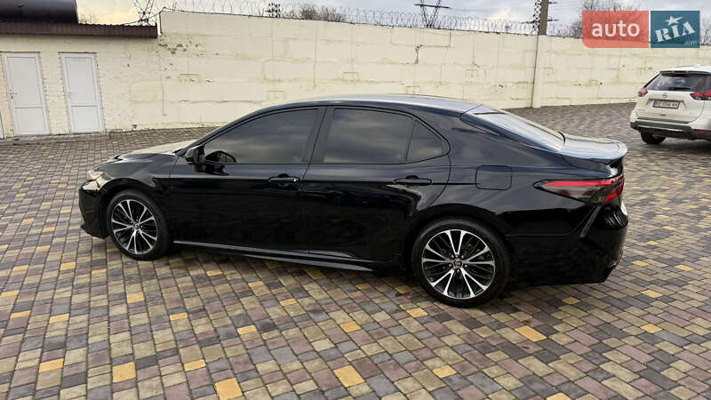 Седан Toyota Camry 2017 в Днепре фото 9 Седан Toyota Camry 2017 в Днепре