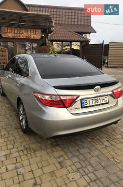 Седан Toyota Camry 2016 в Кобеляках