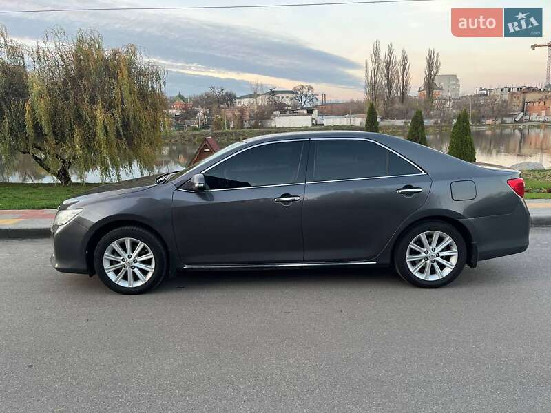 Седан Toyota Camry 2012 в Белой Церкви
