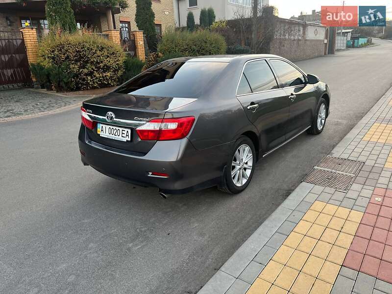 Седан Toyota Camry 2012 в Белой Церкви