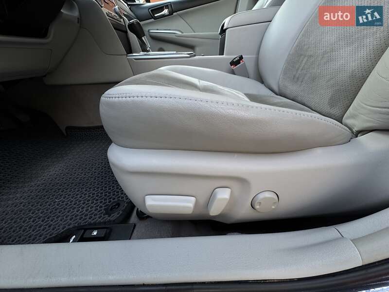 Седан Toyota Camry 2012 в Виннице фото 25 Седан Toyota Camry 2012 в Виннице