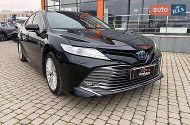 Седан Toyota Camry 2020 в Львові