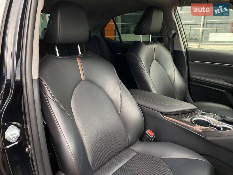 Седан Toyota Camry 2020 в Львові фото 25 Седан Toyota Camry 2020 в Львові