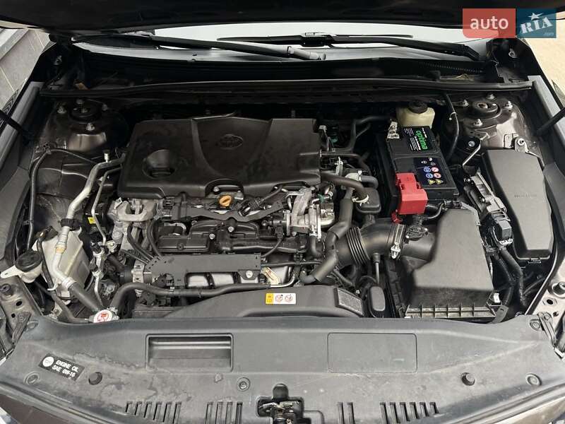 Седан Toyota Camry 2017 в Киеве фото 6 Седан Toyota Camry 2017 в Киеве