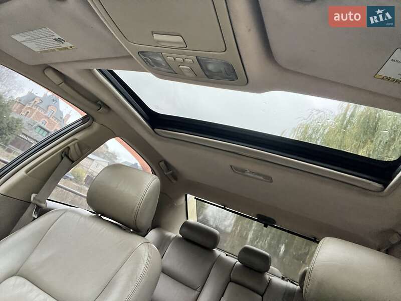 Седан Toyota Camry 2005 в Києві