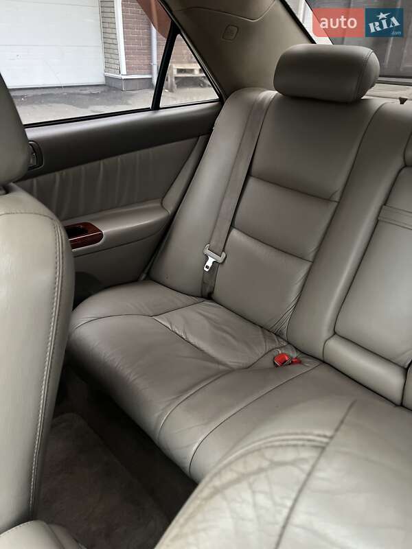 Седан Toyota Camry 2005 в Києві