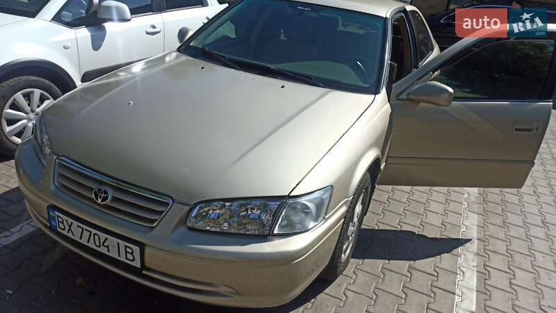 Седан Toyota Camry 2001 в Хмельницком фото Седан Toyota Camry 2001 в Хмельницком