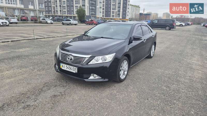 Toyota Camry 2011