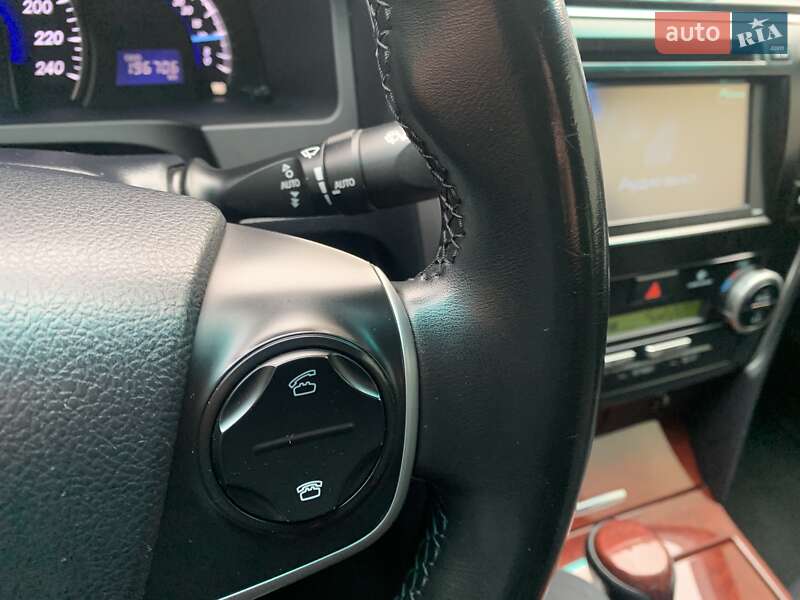 Седан Toyota Camry 2011 в Києві
