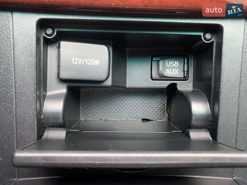 Седан Toyota Camry 2011 в Києві