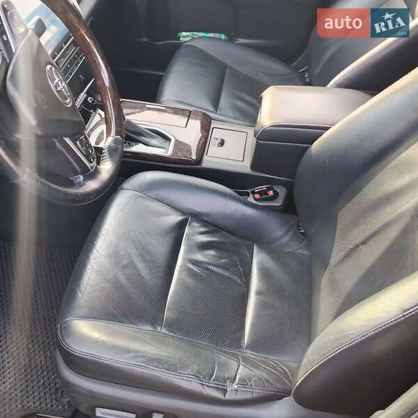 Седан Toyota Camry 2017 в Івано-Франківську