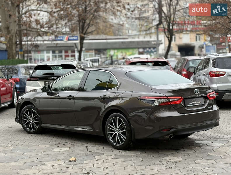Седан Toyota Camry 2021 в Одессе