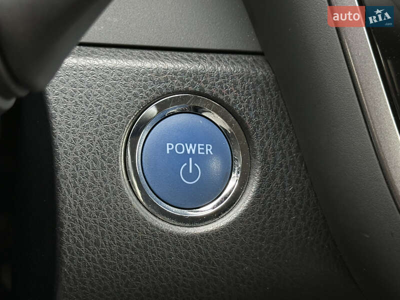 Седан Toyota Camry 2021 в Одессе