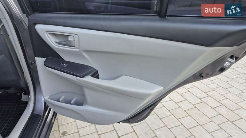 Седан Toyota Camry 2016 в Львові фото 46 Седан Toyota Camry 2016 в Львові