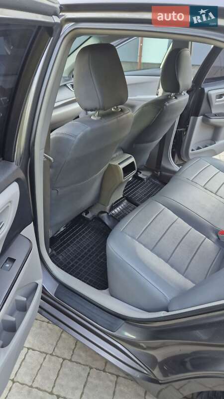 Седан Toyota Camry 2016 в Львові фото 56 Седан Toyota Camry 2016 в Львові