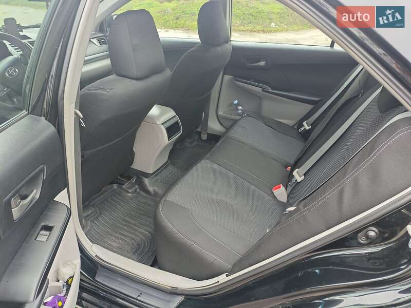 Седан Toyota Camry 2012 в Киеве