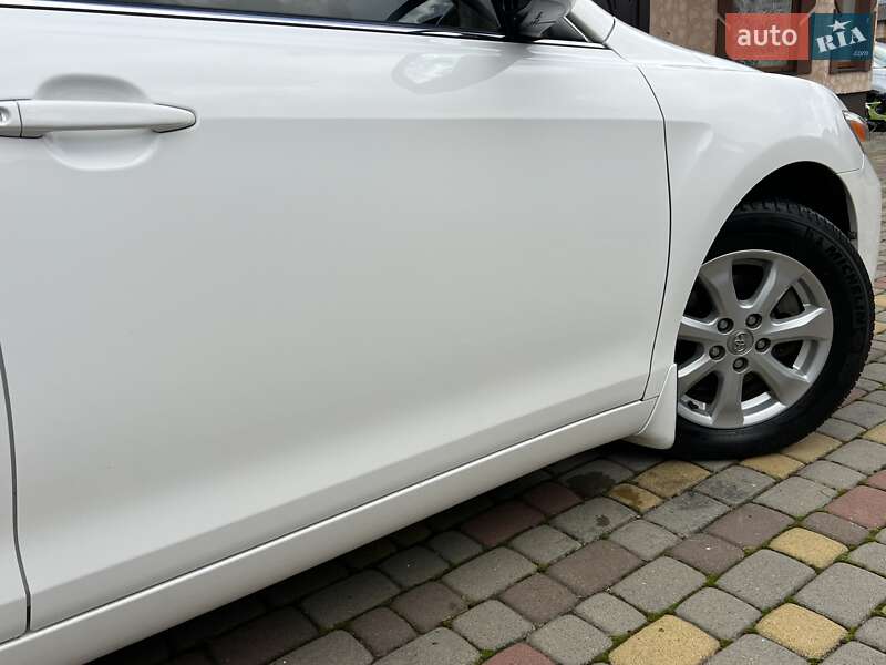 Седан Toyota Camry 2011 в Івано-Франківську