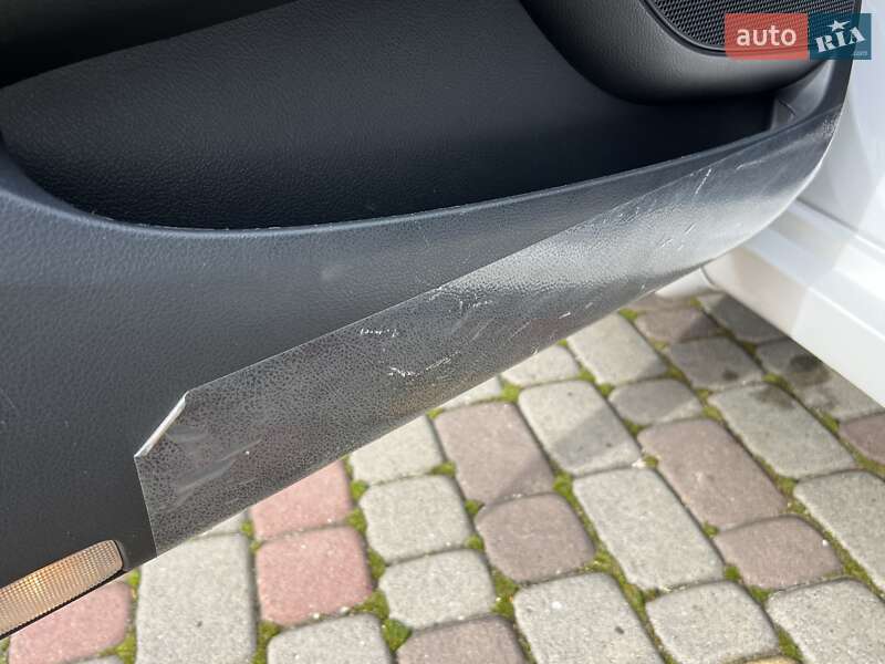 Седан Toyota Camry 2011 в Івано-Франківську