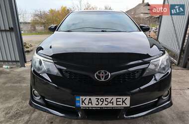 Седан Toyota Camry 2013 в Первомайську