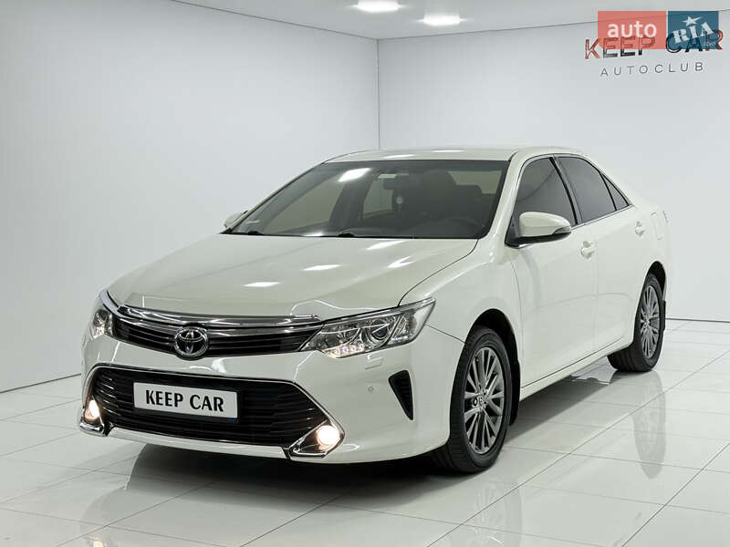 Седан Toyota Camry 2016 в Одесі