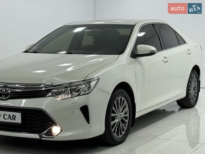 Седан Toyota Camry 2016 в Одесі