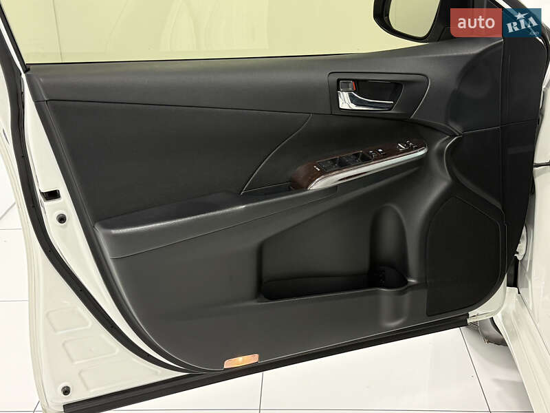 Седан Toyota Camry 2016 в Одесі