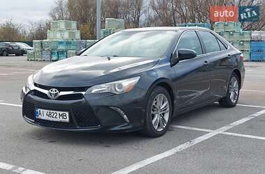 Седан Toyota Camry 2015 в Киеве