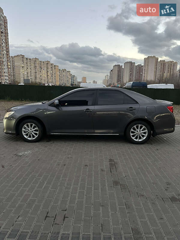 Седан Toyota Camry 2012 в Києві фото 6 Седан Toyota Camry 2012 в Києві